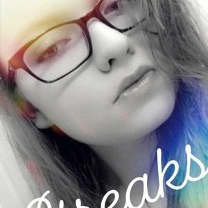 Meet your Posher, Kayley